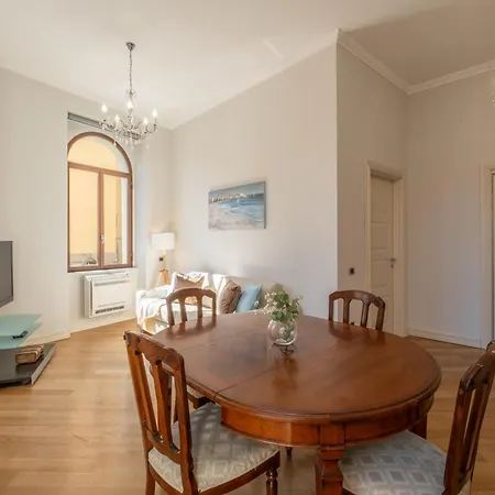 Terrazza Privata- Eleganza Mediterranea In Centro Citta Appartement
