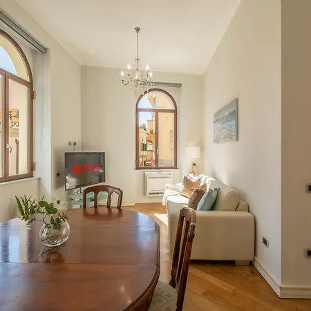 Terrazza Privata- Eleganza Mediterranea In Centro Citta Appartement